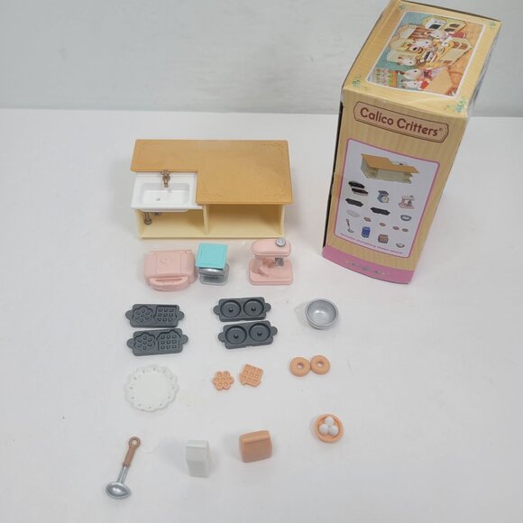 Calico Critters Kitchen Island Set With Accessories USED - Picture 5 of 6